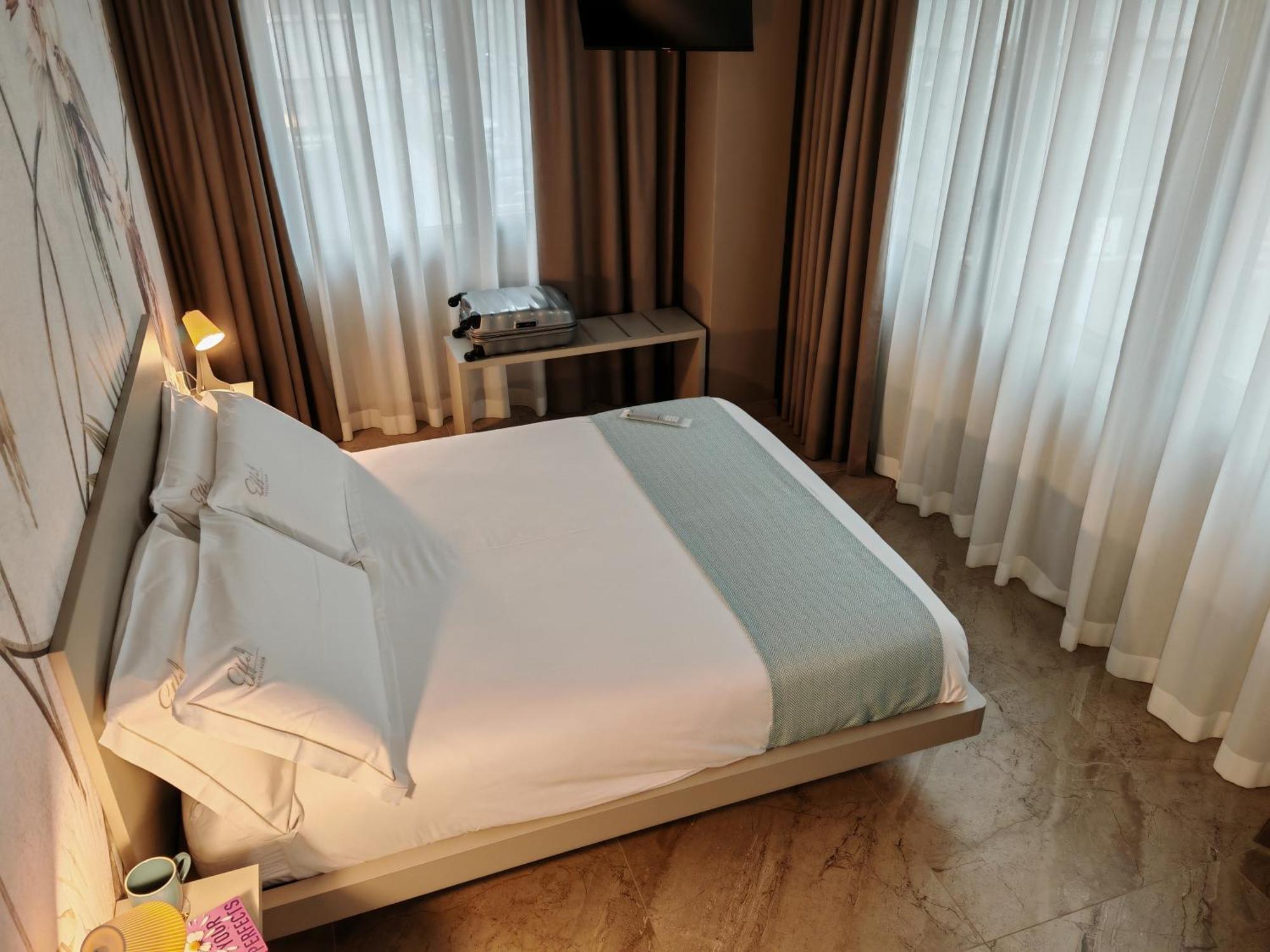 Bed & Breakfast Effe4 Lovely Bari