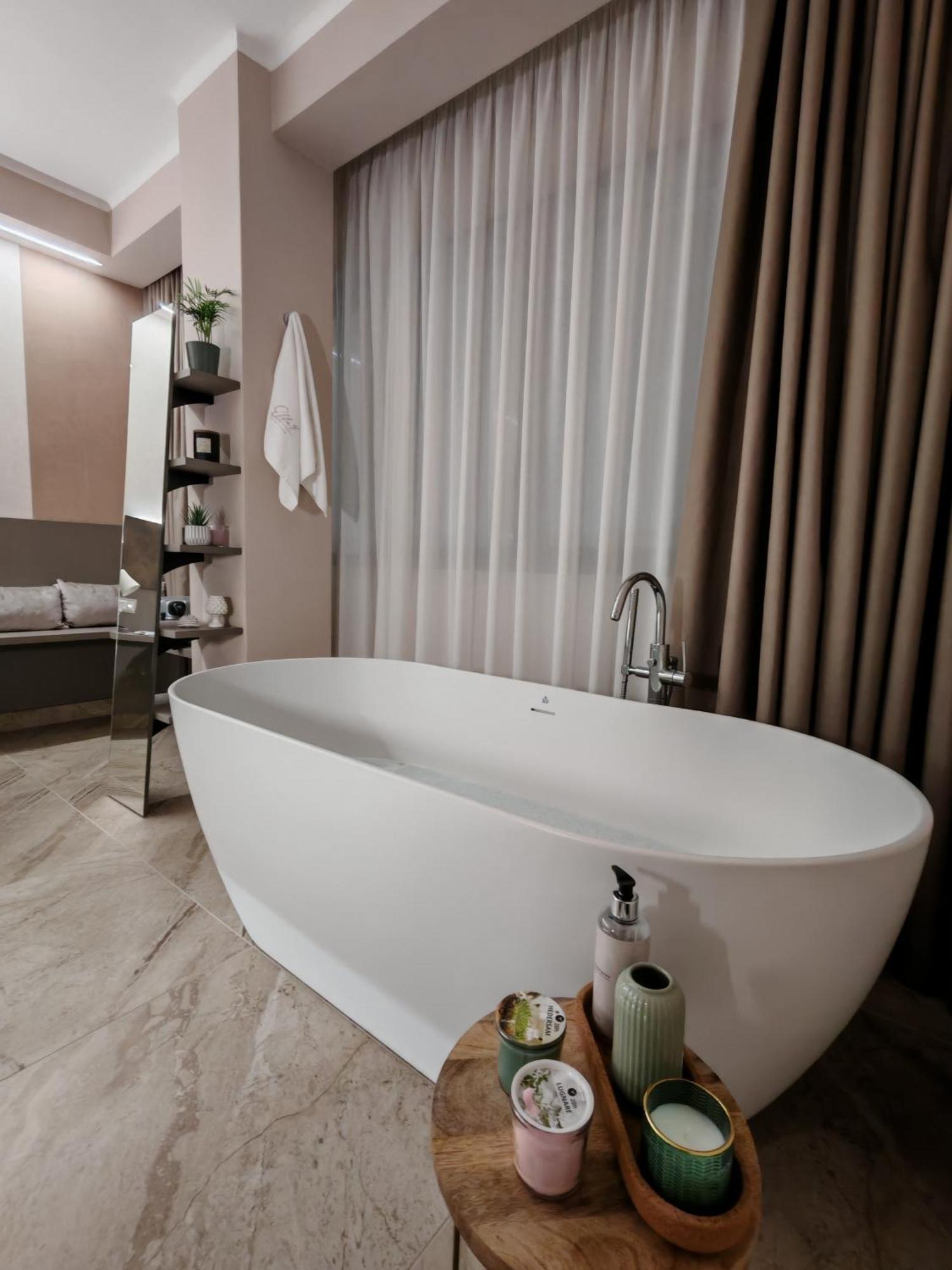 Effe4 Lovely Bed & Breakfast Bari